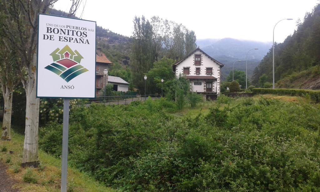 Casa Ursula Guest House Ansó Eksteriør bilde