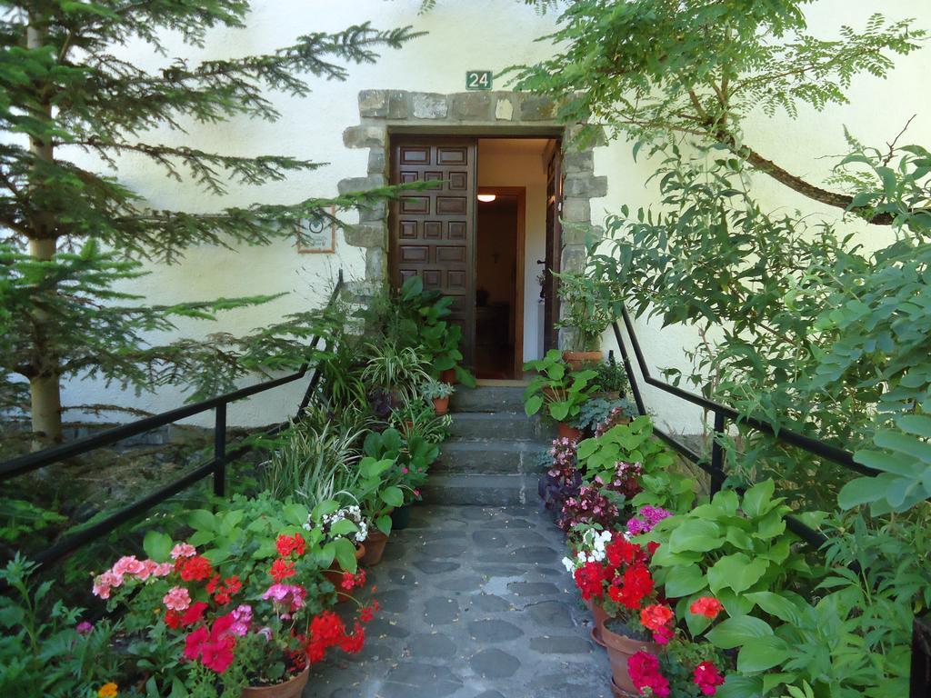 Casa Ursula Guest House Ansó Eksteriør bilde
